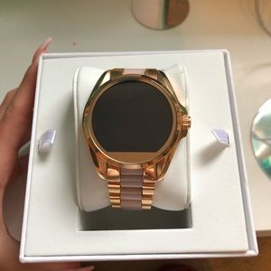 Micheal Kors smartwatch